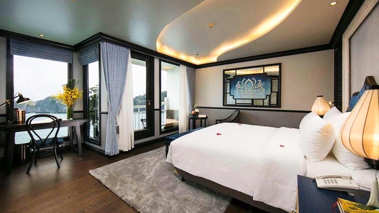 Lotus Elegance Cruise Hotel Hạ Long Ngoại thất bức ảnh