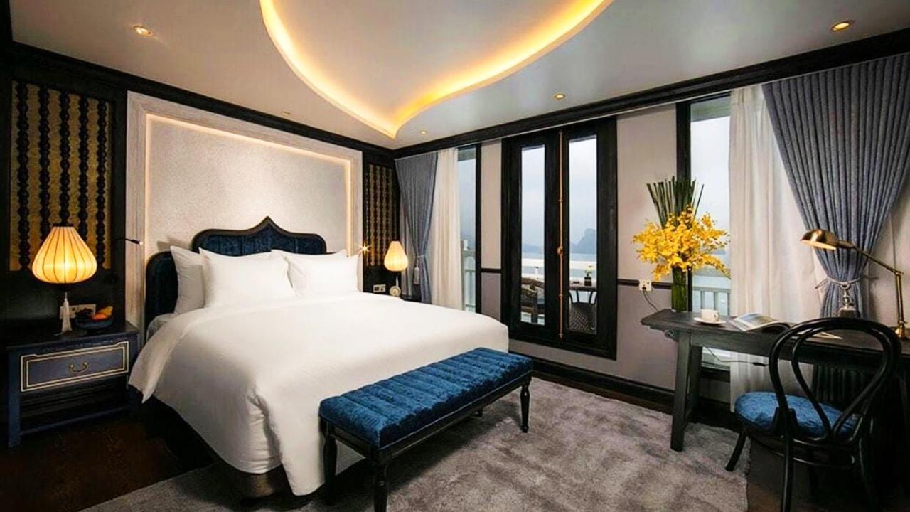 Lotus Elegance Cruise Hotel Hạ Long Ngoại thất bức ảnh