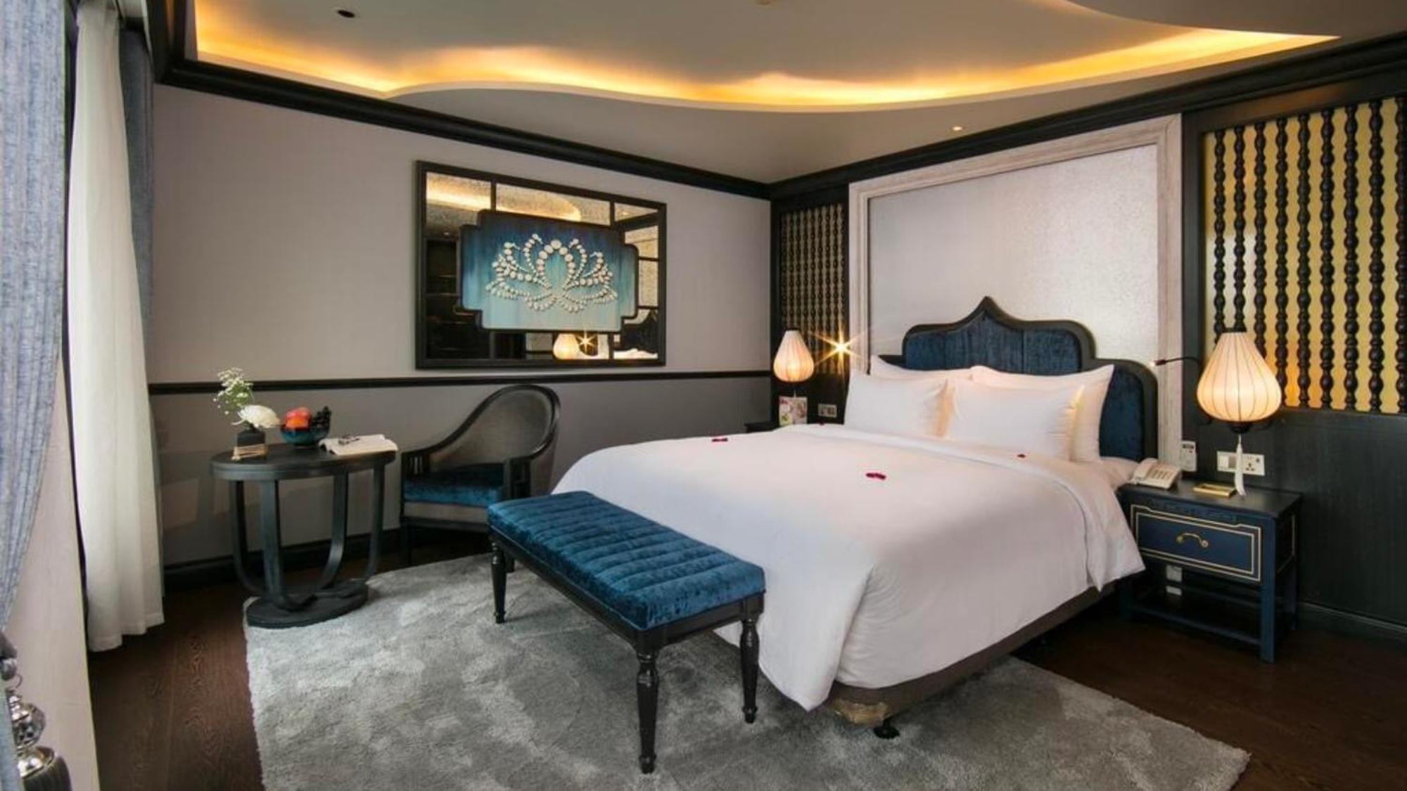 Lotus Elegance Cruise Hotel Hạ Long Ngoại thất bức ảnh