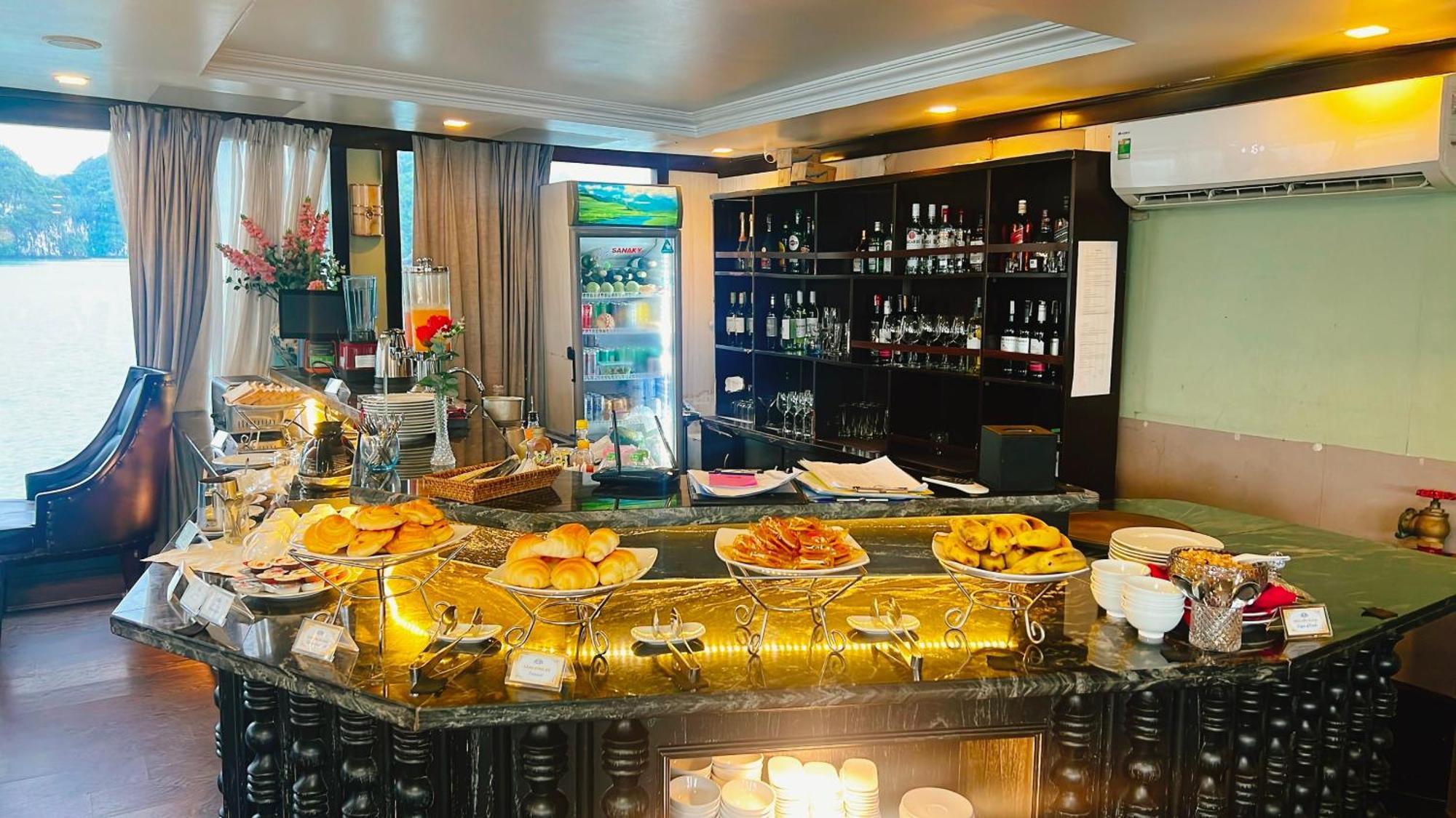 Lotus Elegance Cruise Hotel Hạ Long Ngoại thất bức ảnh