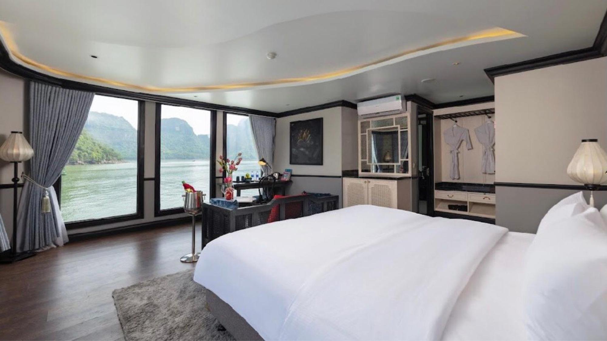 Lotus Elegance Cruise Hotel Hạ Long Ngoại thất bức ảnh