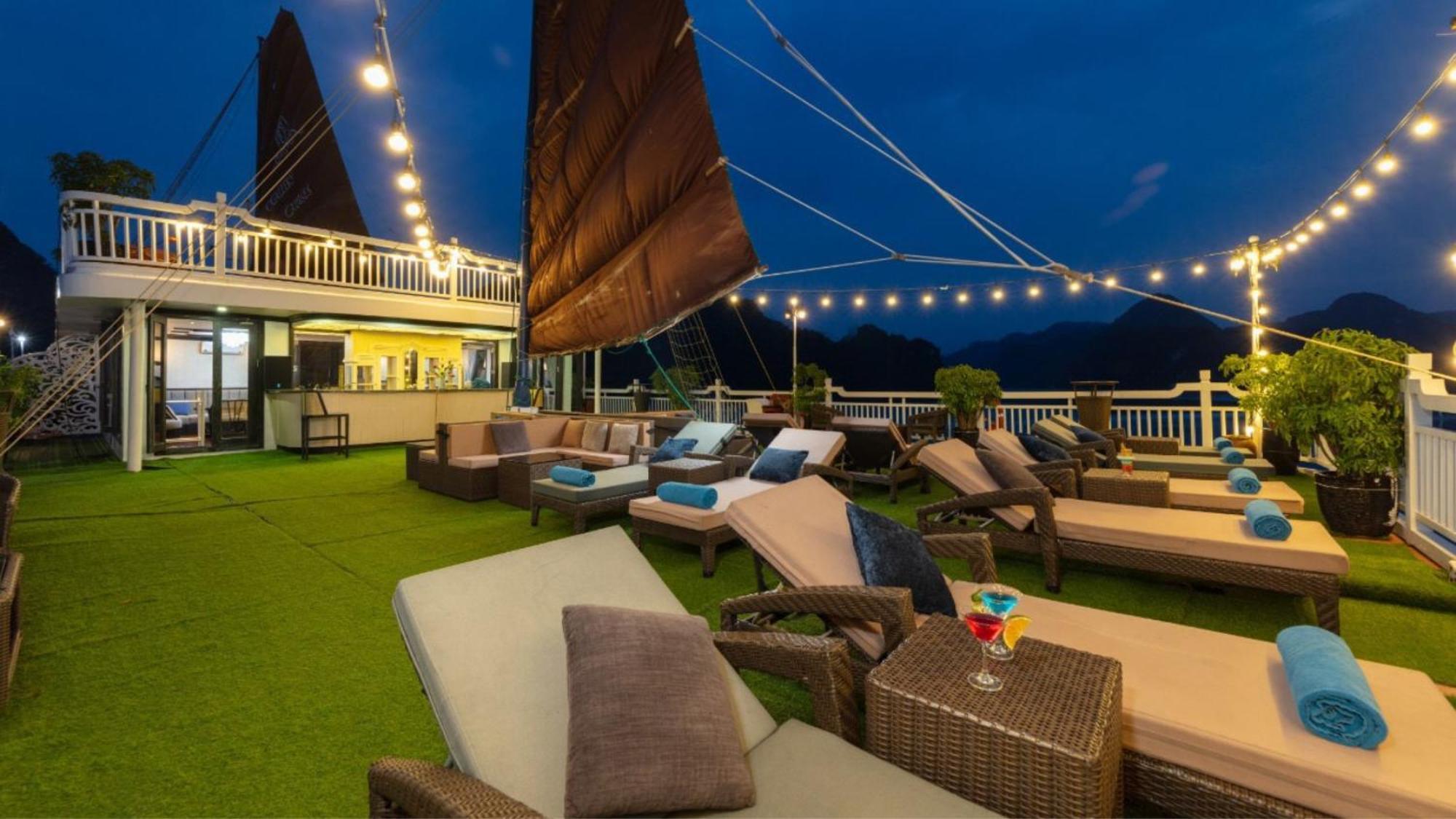 Lotus Elegance Cruise Hotel Hạ Long Ngoại thất bức ảnh